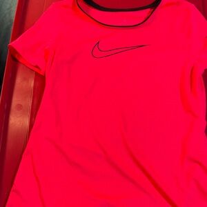 Nike Women's Bright Pink Short Sleeve Tee